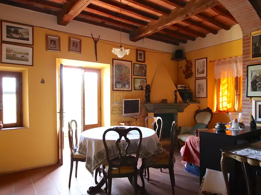 Immagine 11 di Rustico / casale in vendita  in Via per Chiatri 734 a Lucca