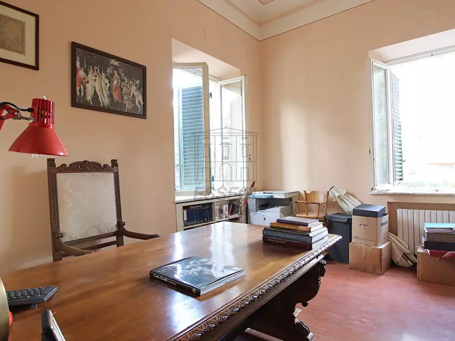 Immagine 14 di Villa in vendita  in traversa i 248 a Lucca