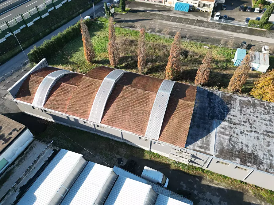 Immagine 7 di Capannone industriale in vendita  in Traversa I Via delle Fornacette 109 a Lucca
