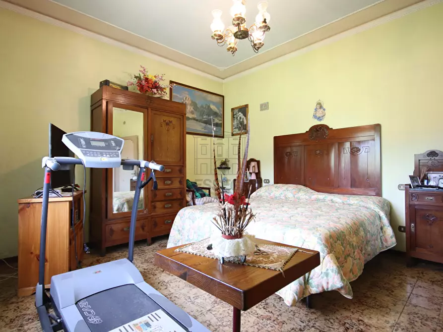 Immagine 11 di Villa in vendita  in Strada Comunale Generale Carlo Alberto dalla Chies 83 a Capannori