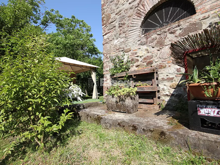 Immagine 30 di Rustico / casale in vendita  in Valpromaro a Massarosa