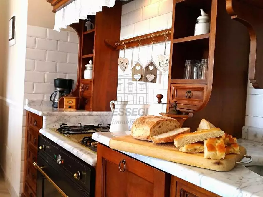 Immagine 10 di Villa in vendita  in Via Don Minzoni a Montecarlo