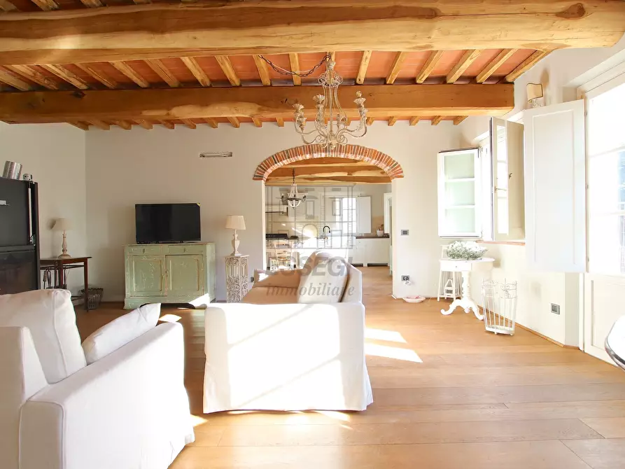 Immagine 8 di Rustico / casale in vendita  in Via Milano 12 a Capannori