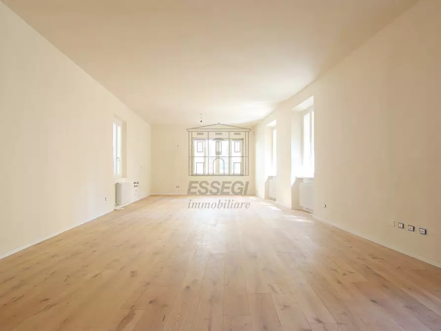 Immagine 4 di Appartamento in vendita  in Piazza San Michele a Lucca