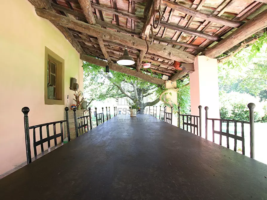 Immagine 24 di Rustico / casale in vendita  in Via della Chiesa di Gragnano a Lucca