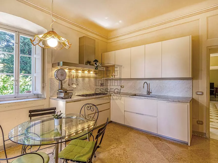 Immagine 11 di Villa in vendita  in Via della Chiesa VII 351 a Lucca