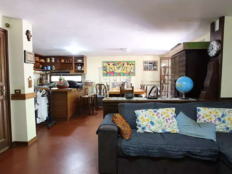 Immagine 27 di Villa in vendita  in Via dei Borelli a Lucca