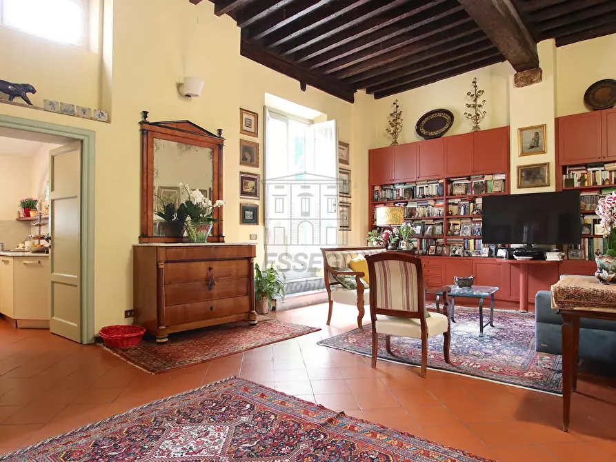 Immagine 22 di Appartamento in vendita  in Via Buia a Lucca