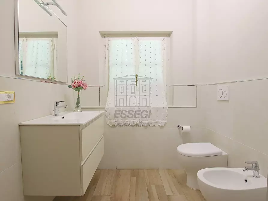 Immagine 25 di Villa in vendita  in vicopelago a Lucca