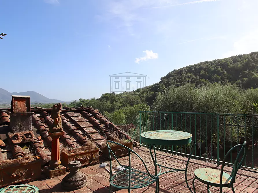 Immagine 9 di Rustico / casale in vendita  in Via per Chiatri 734 a Lucca