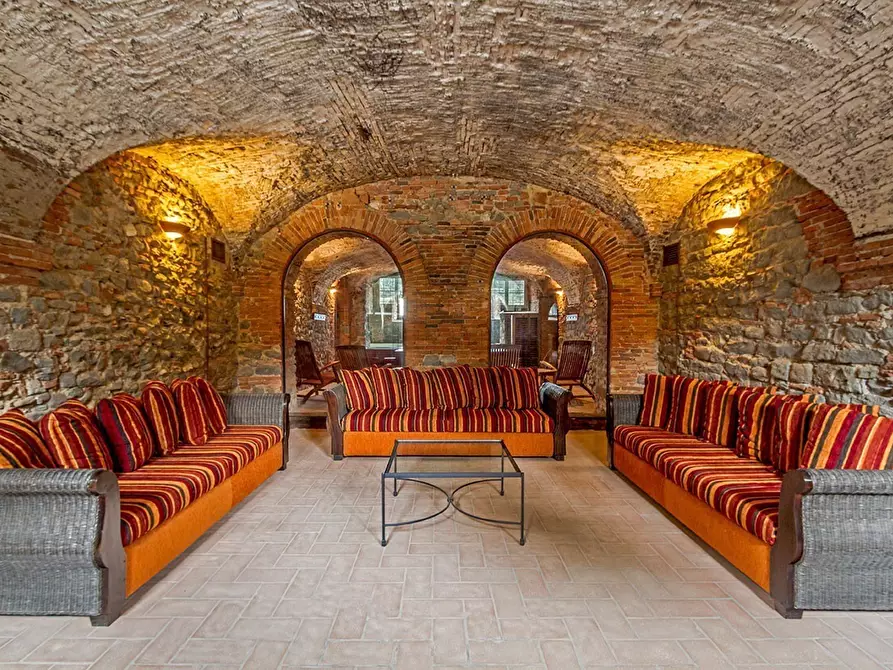 Immagine 23 di Rustico / casale in vendita  in Per matraia 22 a Capannori