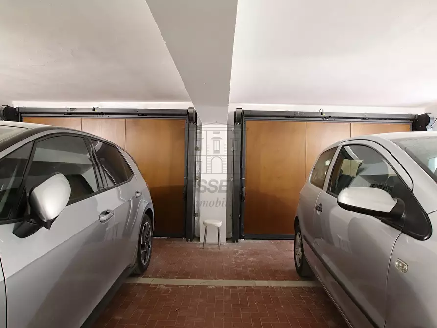 Immagine 44 di Villa in vendita  in Via dei Poveri Vecchi 749 a Lucca