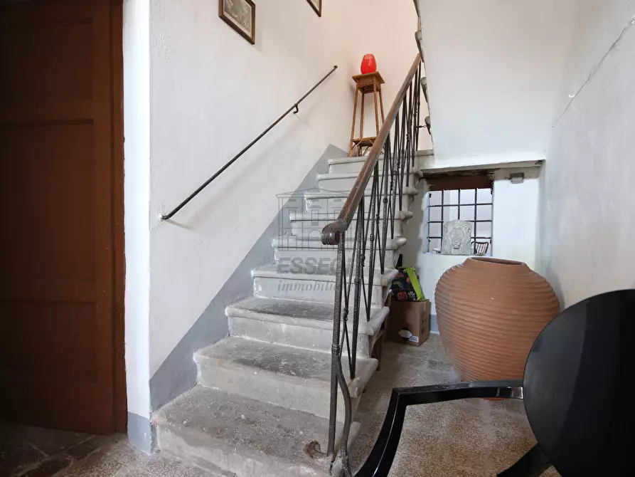 Immagine 13 di Rustico / casale in vendita  in via della chiesa di Camigliano, Camigliano 1 a Lucca