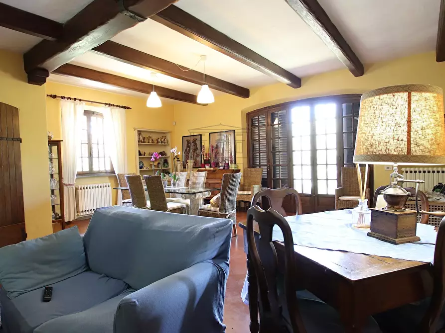 Immagine 8 di Villa in vendita  in Via dei Borelli a Lucca