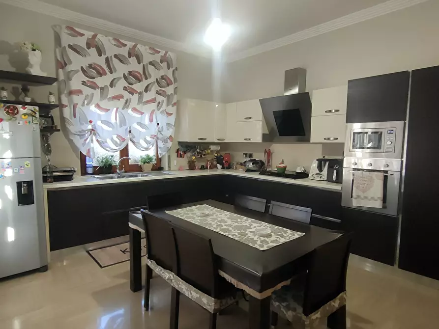 Immagine 3 di Pentalocale in vendita  in Via Abate Sant'Elia 26 a Reggio Di Calabria