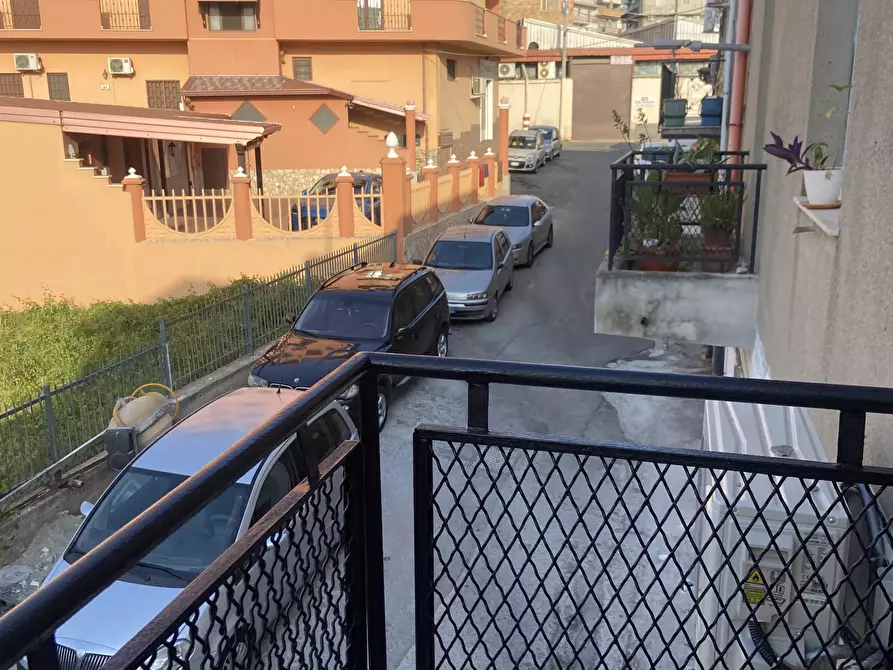 Immagine 6 di Bilocale in affitto  in Case Popolari Via Saracinello 7-15 a Reggio Di Calabria