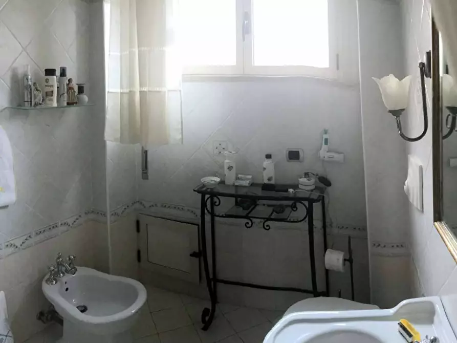 Immagine 16 di Pentalocale in vendita  in Via Cappuccinelli diramazione Zagarella a Reggio Di Calabria