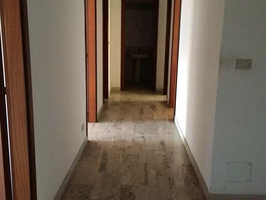 Immagine 13 di Quadrilocale in vendita  in Via Nazionale Gallico 71 a Reggio Di Calabria