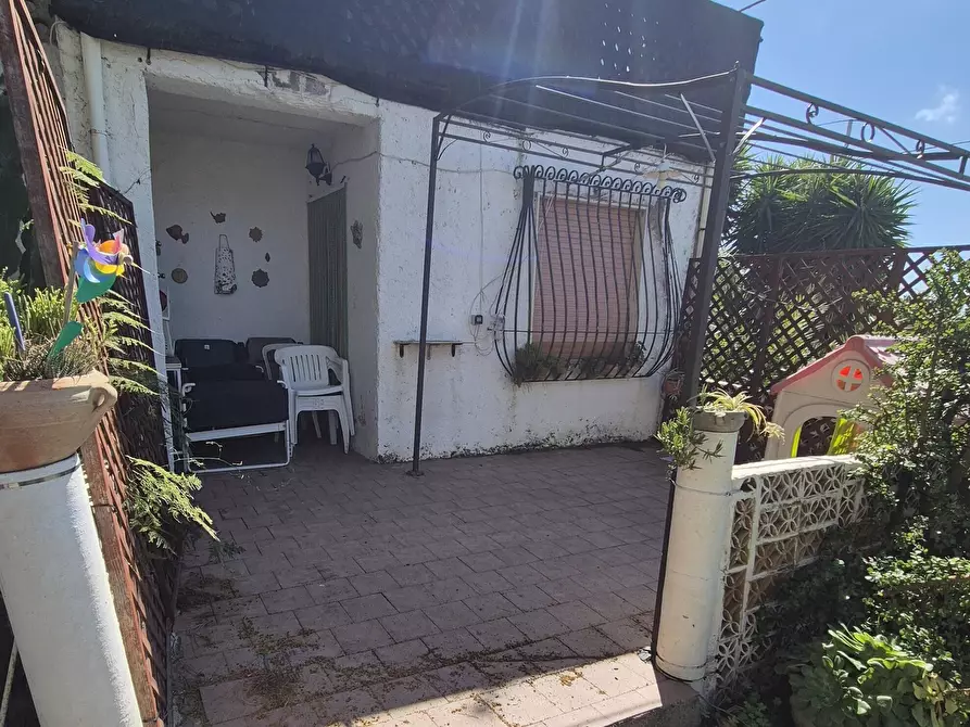 Immagine 15 di Casa trifamiliare in vendita  a Motta San Giovanni