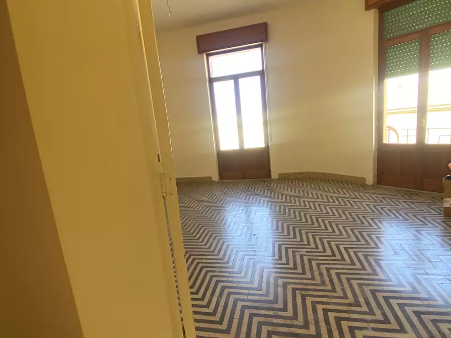 Immagine 7 di Pentalocale in vendita  in Via Paolo Pellicano 21 a Reggio Di Calabria