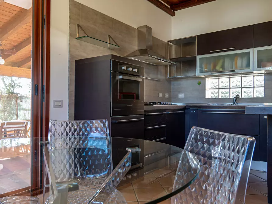 Immagine 17 di Villa in vendita  a San Sperate