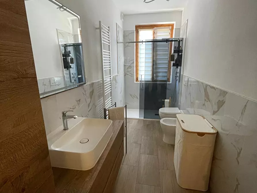 Immagine 21 di Quadrilocale in vendita  a Ameglia