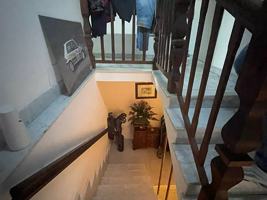 Immagine 9 di Villa in vendita  a Sarzana