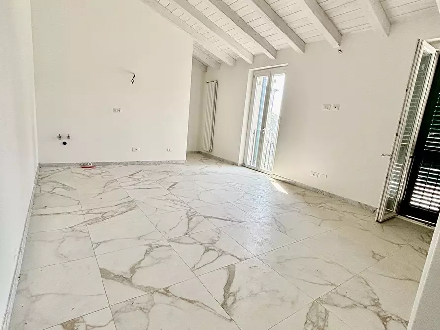 Immagine 3 di Casa semindipendente in vendita  a Ameglia