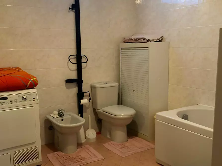 Immagine 16 di Villa in vendita  a Sarzana