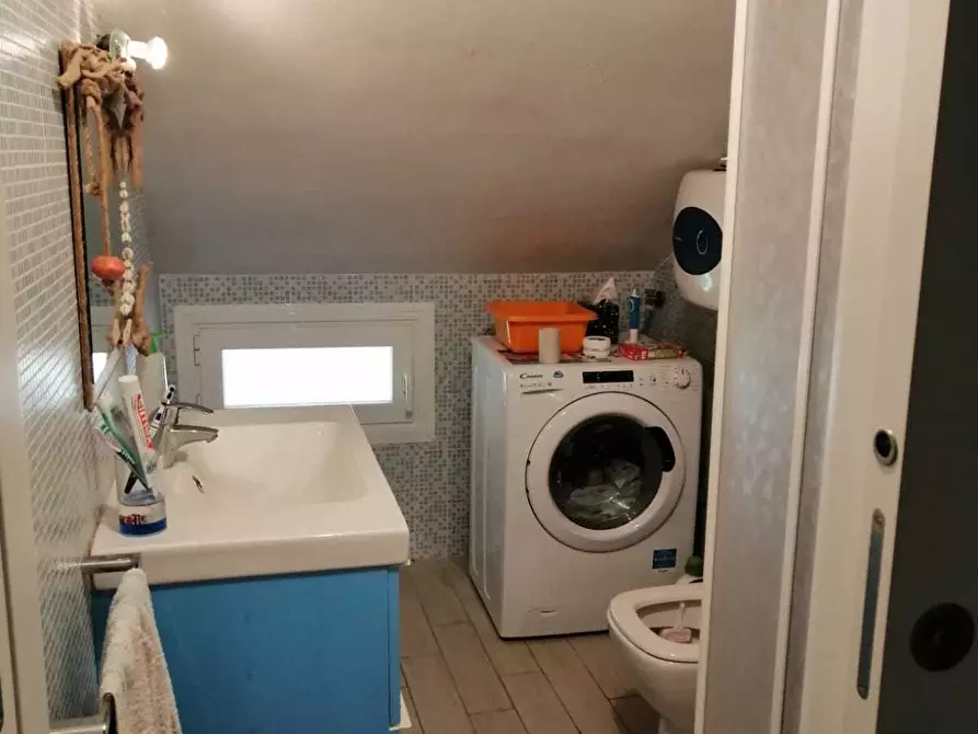 Immagine 16 di Mansarda in vendita  a Ameglia