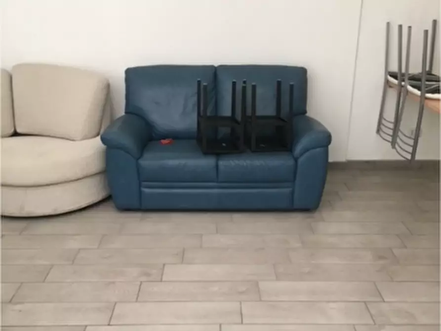 Immagine 4 di Trilocale in affitto  a Ameglia