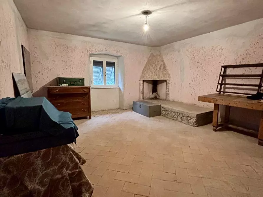 Immagine 50 di Villa in vendita  a Castelnuovo Magra