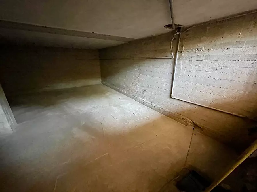 Immagine 29 di Casa semindipendente in vendita  a Ameglia