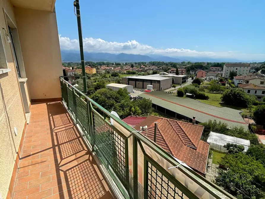 Immagine 6 di Quadrilocale in vendita  in Via Cafaggio 1 a Ameglia