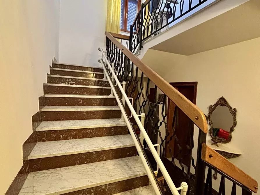 Immagine 17 di Casa indipendente in vendita  a Ameglia