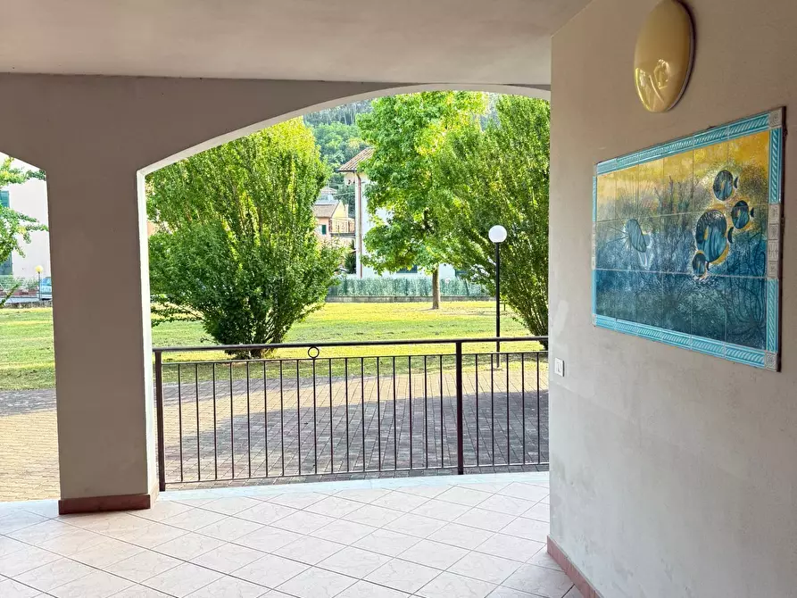 Immagine 30 di Trilocale in vendita  a Ameglia