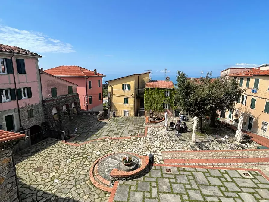 Immagine 25 di Pentalocale in vendita  in Piazza XIII Dicembre 6 a Ameglia