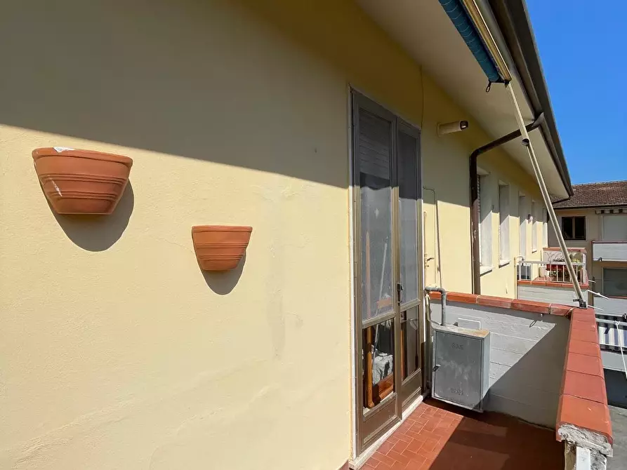 Immagine 8 di Bilocale in vendita  a Ameglia