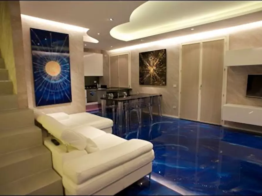 Immagine 11 di Casa semindipendente in vendita  a Lerici