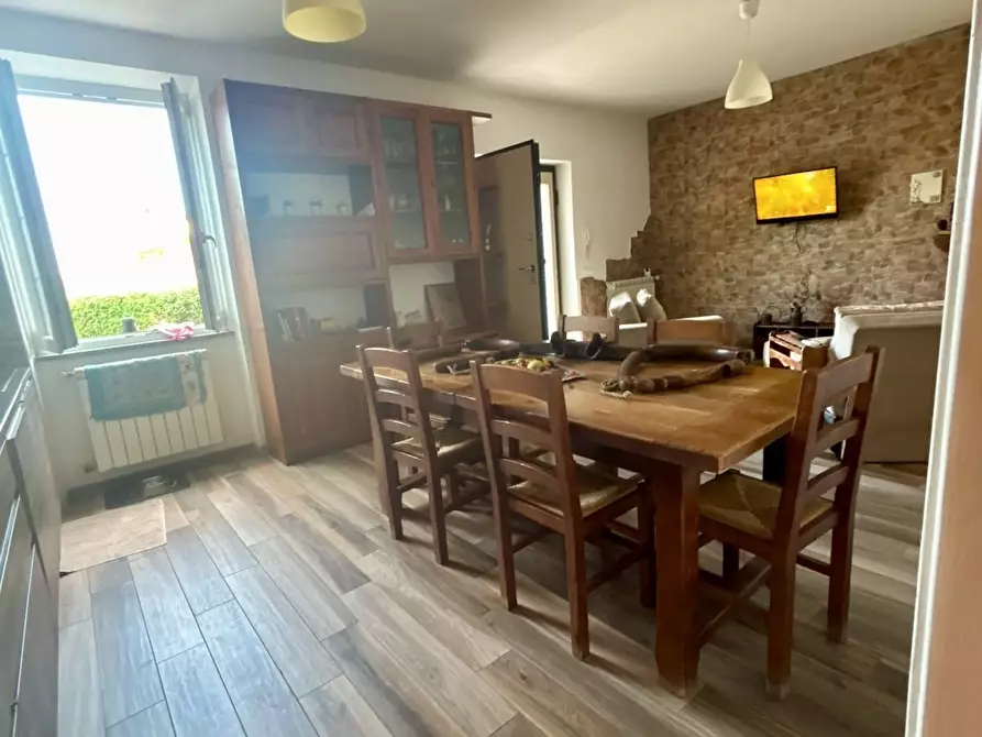 Immagine 8 di Porzione di casa in affitto  a Ameglia
