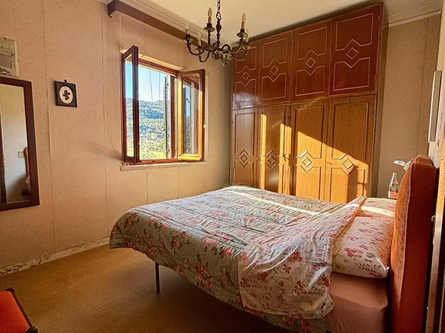 Immagine 15 di Casa indipendente in vendita  a Ameglia