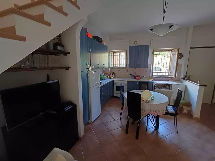 Immagine 3 di Casa semindipendente in vendita  a Massa