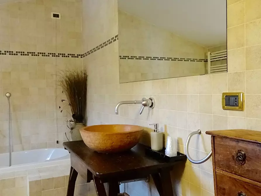 Immagine 35 di Villa in vendita  a Sarzana