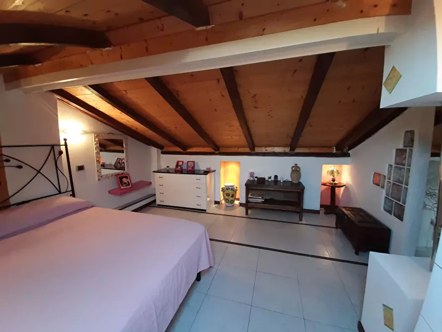 Immagine 21 di Casa semindipendente in vendita  a Ortonovo