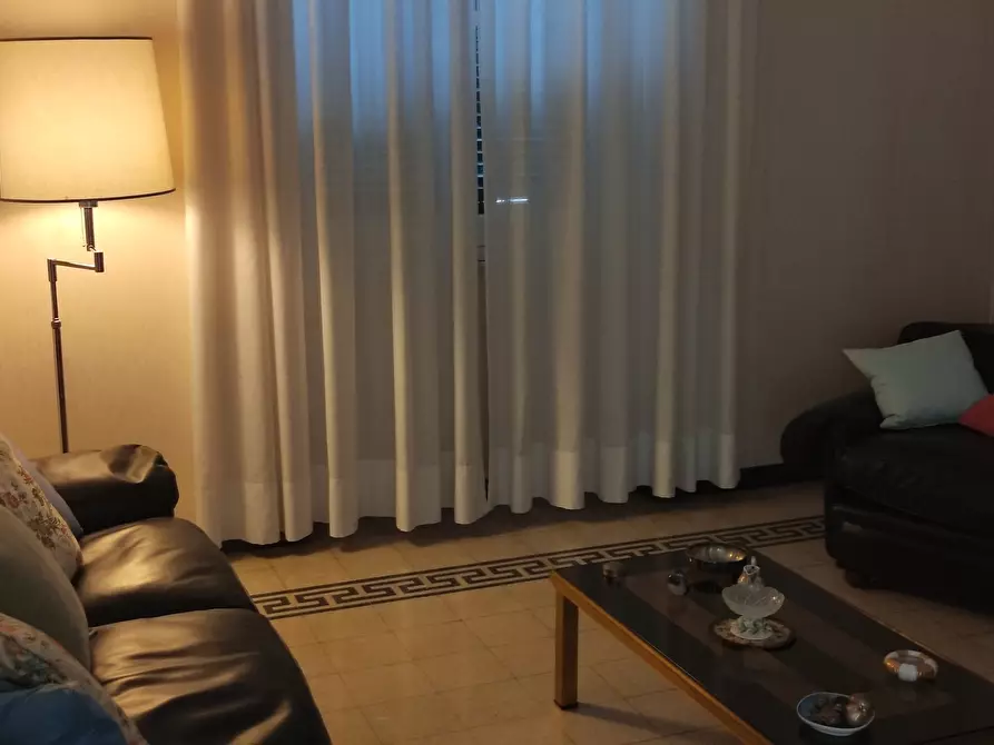 Immagine 10 di Appartamento in vendita  a La Spezia