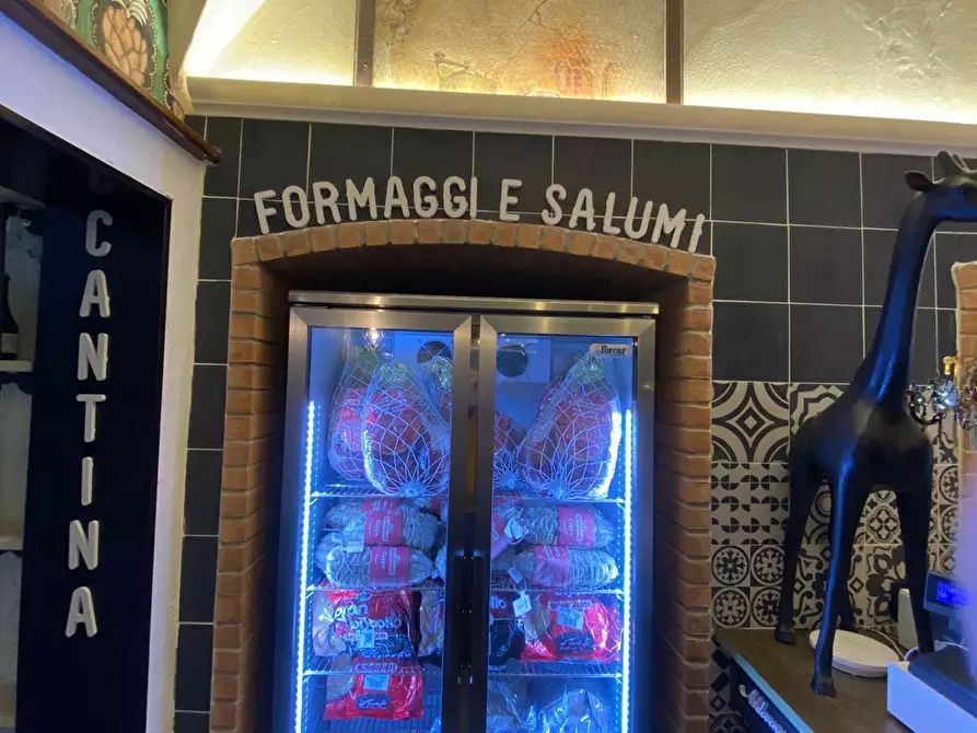 Immagine 2 di Bar / Ristorante in vendita  in via rossi a Sarzana