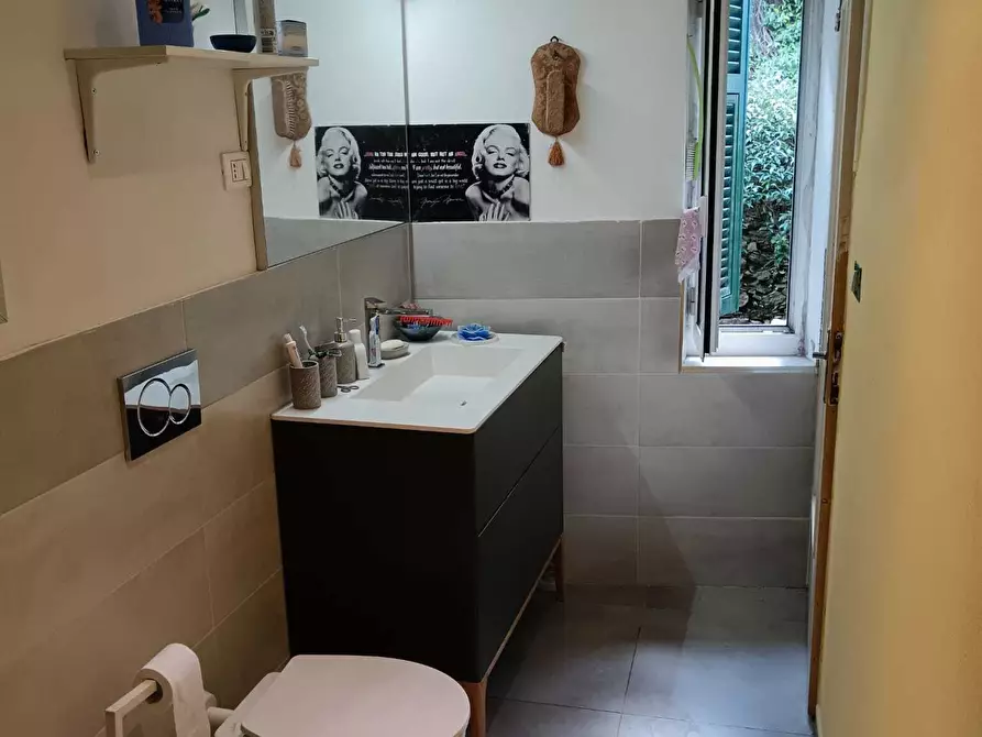 Immagine 4 di Appartamento in vendita  in via vitt. emanuele a Vezzano Ligure