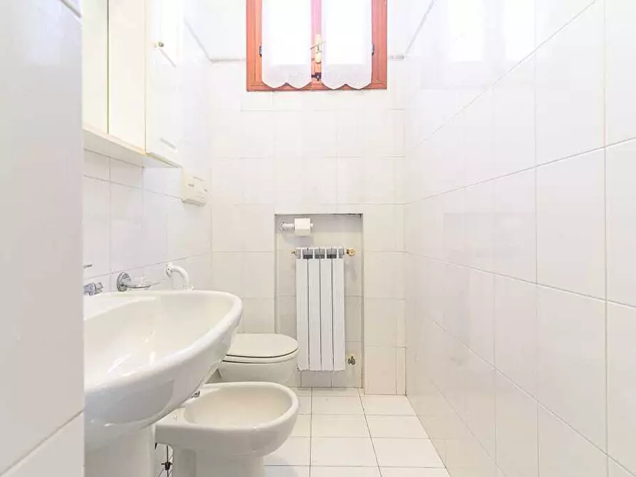 Immagine 6 di Appartamento in affitto  in VIA IITRAVERSA a Lerici