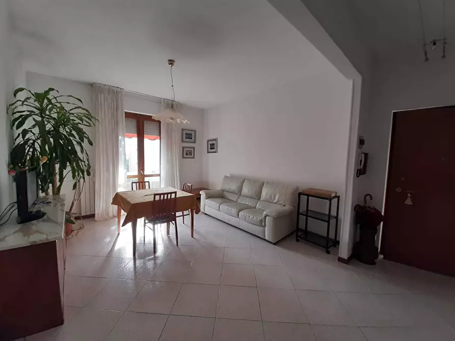 Immagine 1 di Appartamento in affitto  in Via Brigata Partigiana Ugo Muccini a Sarzana