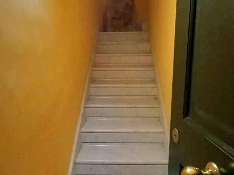 Immagine 13 di Appartamento in affitto  in Via Verdi 1B a Carrara